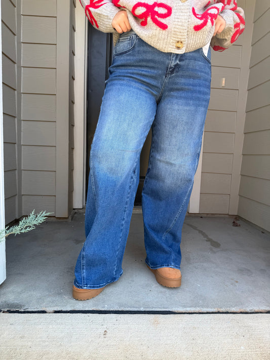 The Curvy Barrel Jeans